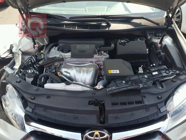 تۆیۆتا کامری